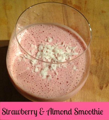 Strawberry & Almond smoothie